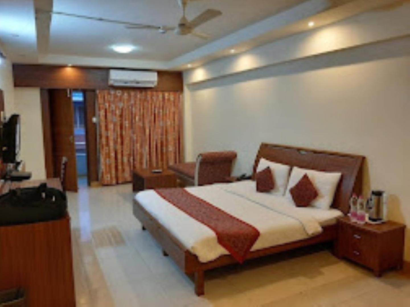 Blue Lily Beach Resort Пури Екстериор снимка