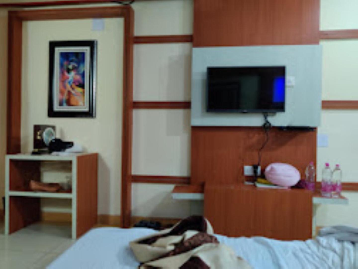 Blue Lily Beach Resort Пури Екстериор снимка