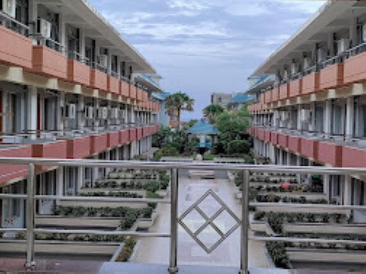 Blue Lily Beach Resort Пури Екстериор снимка